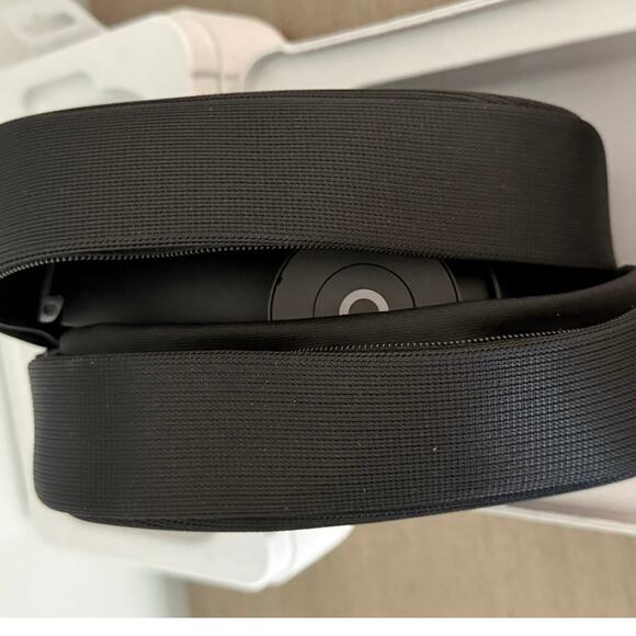 Beats Studio Pro Wireless Headphones Model MGTP3LL/A USA Black NC Spatial Audio - Picture 10 of 16